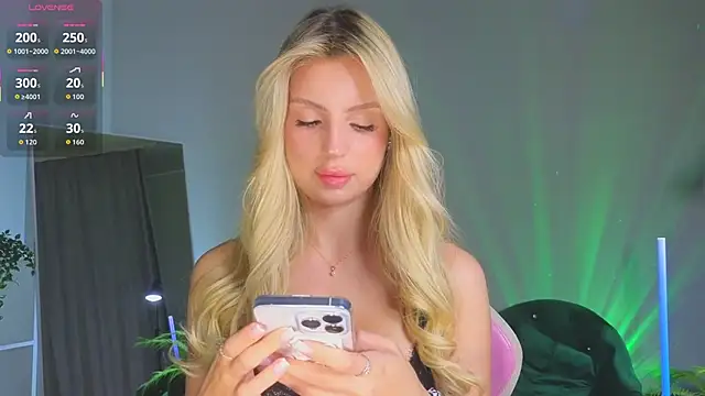 Snapshot of Grace_Gordon chatting on 10-19-25, 05:10 Grace Gordon online show from 10-19-25, 05:10