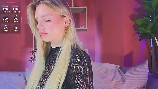 Snapshot of Grace_Gordon chatting on 11-14-25, 05:22 Grace Gordon online show from 11-14-25, 05:22