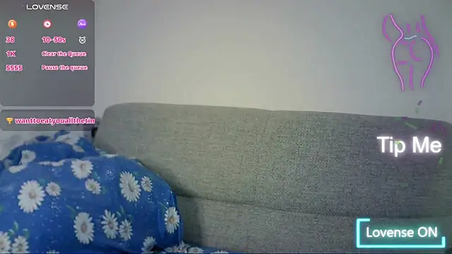 Snapshot of NaozuQAce chatting on 04-08-26, 03:57 NaozuQAce online show from 04-08-26, 03:57