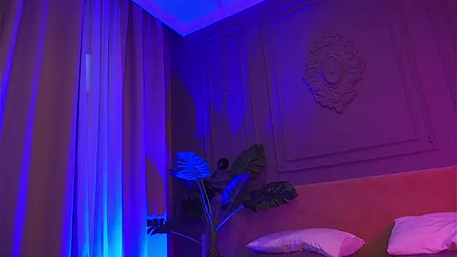 Liv Fay online show from 10-09-25, 03:12