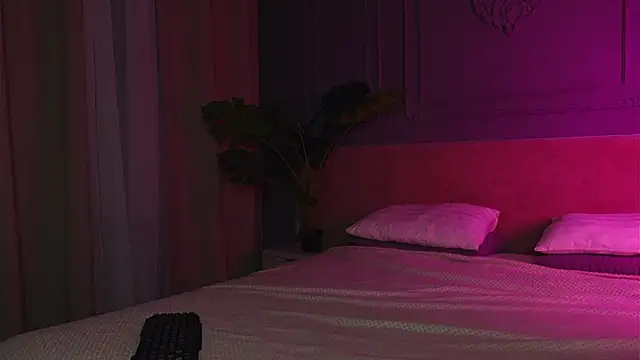 Liv Fay online show from 12-03-25, 02:49