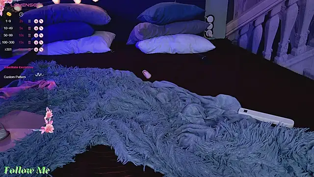 Liv Fay online show from 03-09-25, 03:43