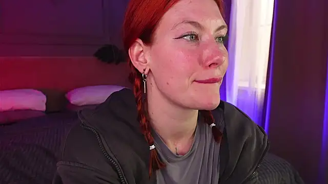 Liv Fay online show from 04-04-26, 02:34