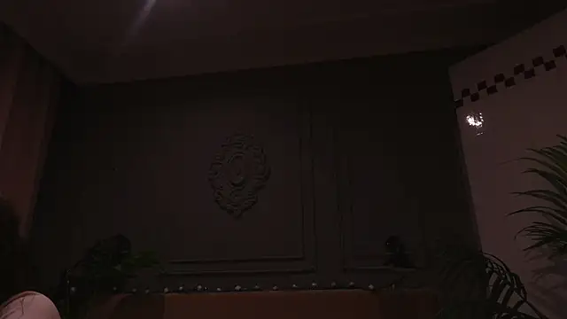 Liv Fay online show from 12-18-25, 02:10