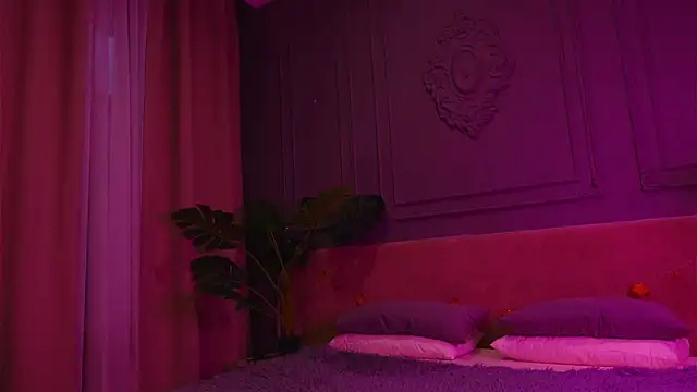 Liv Fay online show from 11-04-25, 02:21