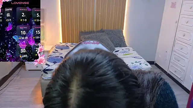 Snapshot of sailor_moon07 chatting on 01-07-26, 03:55 sailor moon07 online show from 01-07-26, 03:55