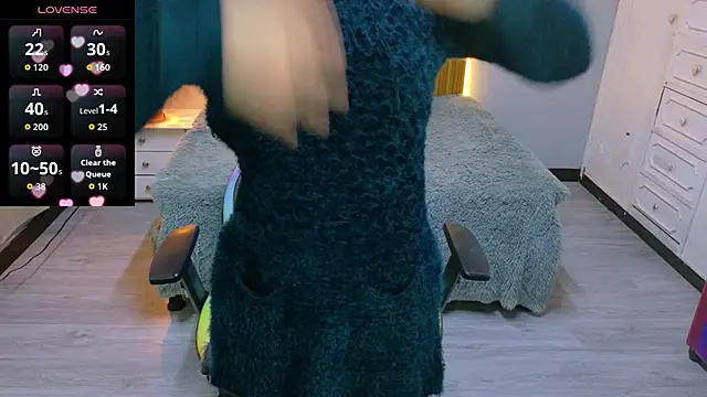 Snapshot of sailor_moon07 chatting on 02-08-26, 04:32 sailor moon07 online show from 02-08-26, 04:32