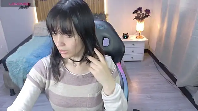 Snapshot of sailor_moon07 chatting on 10-14-25, 12:50 sailor moon07 online show from 10-14-25, 12:50