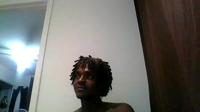 Snapshot of Hugedick0071 chatting on 06-11-26, 06:43 Hugedick0071 online show from 06-11-26, 06:43