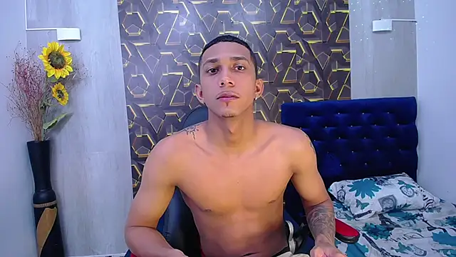 Snapshot of dominic_smith_ chatting on 03-30-26, 03:19 dominic smith online show from 03-30-26, 03:19
