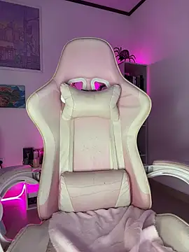 Tsuki-moon online show from 10-26-25, 12:16