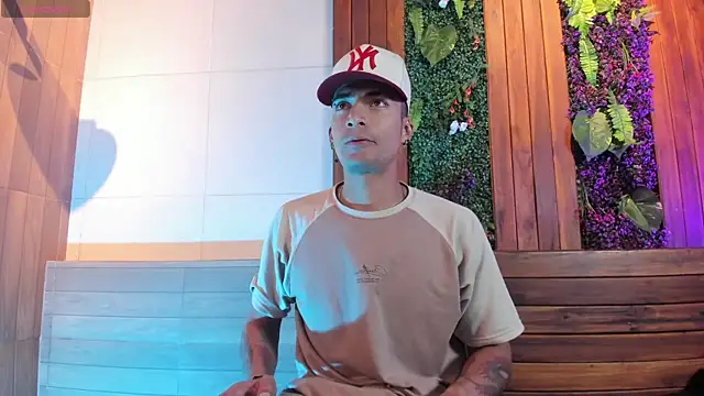 DrakeNeumann online show from 04-14-26, 03:33