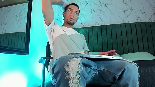 DrakeNeumann online show from 01-06-26, 10:03