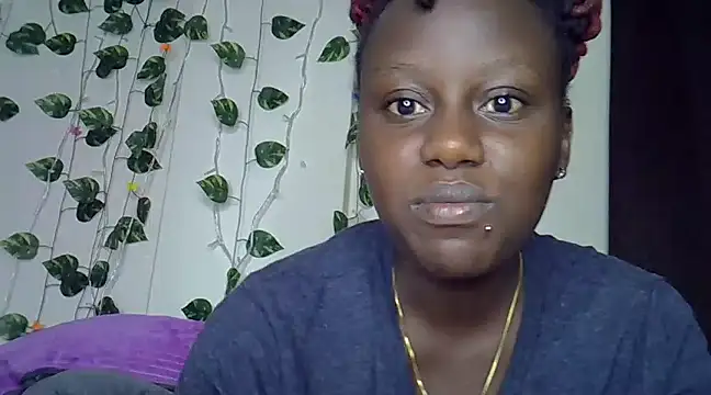Snapshot of sexybree_ chatting on 02-21-25, 11:01 sexybree online show from 02-21-25, 11:01