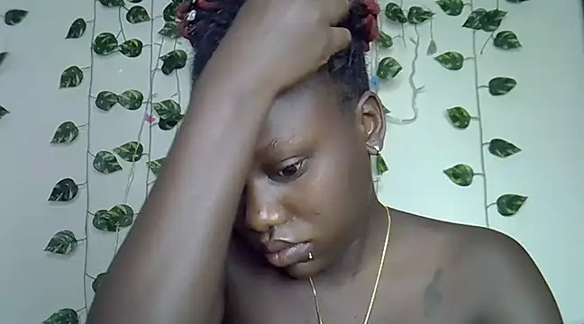 Snapshot of sexybree_ chatting on 02-22-25, 05:12 sexybree online show from 02-22-25, 05:12