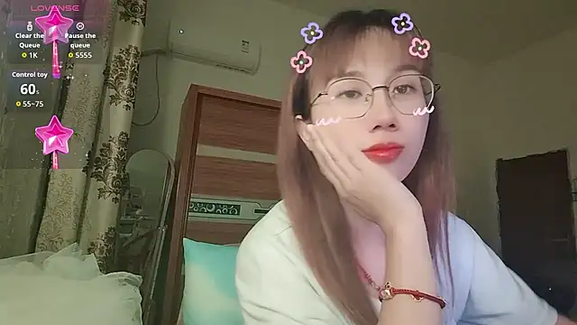 Lili 666 online show from 06-20-26, 04:12