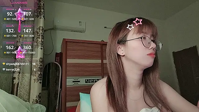 Lili 666 online show from 04-15-26, 07:58