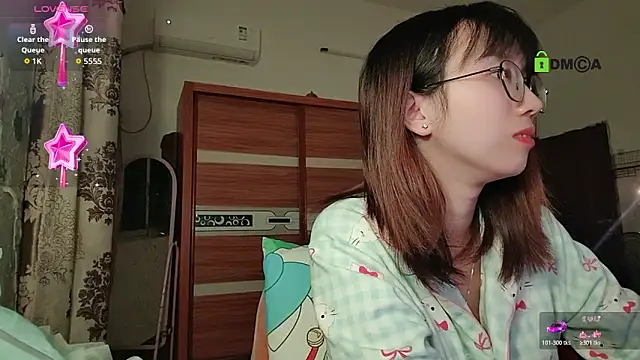 Snapshot of Lili_666 chatting on 11-16-25, 05:06 Lili 666 online show from 11-16-25, 05:06