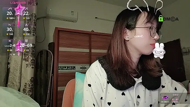 Snapshot of Lili_666 chatting on 11-28-25, 07:03 Lili 666 online show from 11-28-25, 07:03