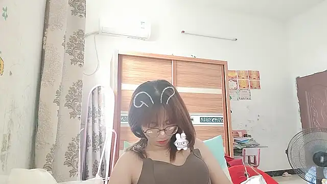 Lili 666 online show from 05-27-26, 02:41