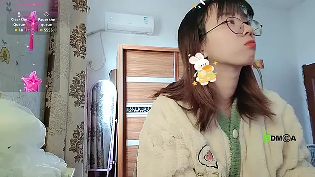 Snapshot of Lili_666 chatting on 12-05-25, 02:32 Lili 666 online show from 12-05-25, 02:32