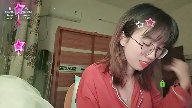 Snapshot of Lili_666 chatting on 11-14-25, 04:32 Lili 666 online show from 11-14-25, 04:32