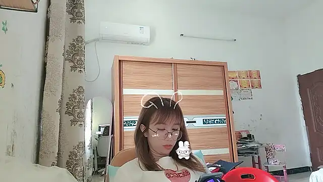 Lili 666 online show from 07-13-26, 06:02