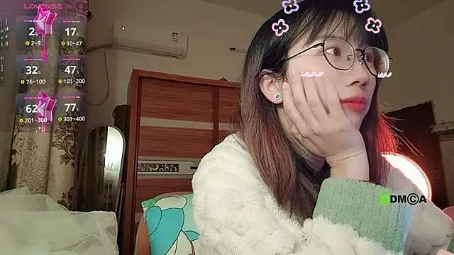 Snapshot of Lili_666 chatting on 01-10-26, 09:54 Lili 666 online show from 01-10-26, 09:54