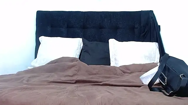 srta luciana online show from 02-04-26, 12:00