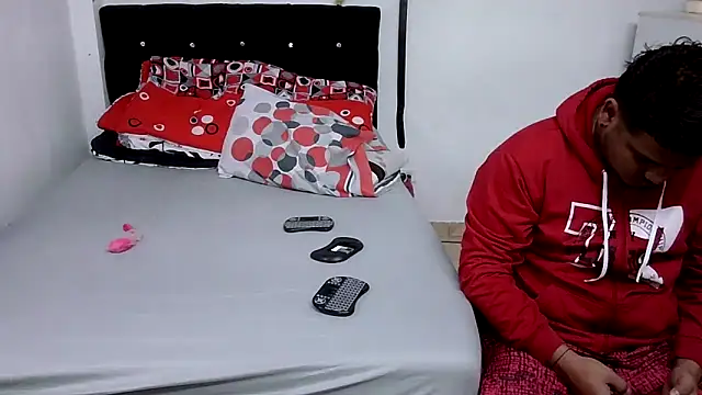 Boycuriousxxx online show from 03-25-26, 11:20