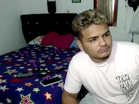 Boycuriousxxx online show from 09-30-25, 12:11