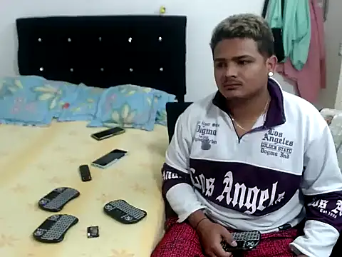 Boycuriousxxx online show from 11-24-25, 11:21