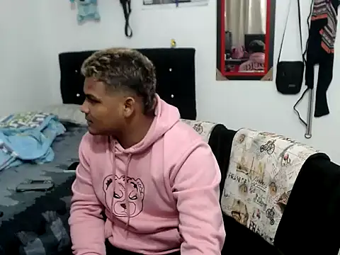 Boycuriousxxx online show from 11-07-25, 01:59