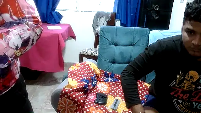 Snapshot of Boycuriousxxx chatting on 07-08-26, 10:43 Boycuriousxxx online show from 07-08-26, 10:43