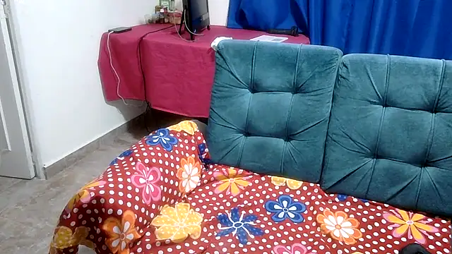 Snapshot of Boycuriousxxx chatting on 07-08-26, 10:38 Boycuriousxxx online show from 07-08-26, 10:38