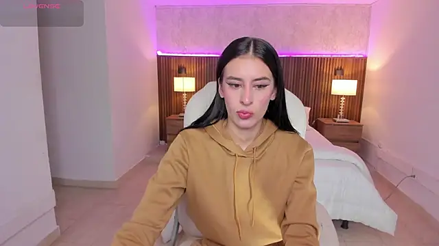 karlaa james online show from 04-25-26, 11:02