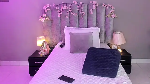 Chleo   online show from 02-28-26, 02:39