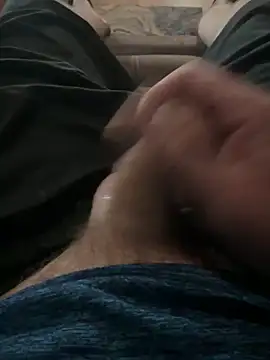 Snapshot of Tyler98425 chatting on 09-22-25, 03:07 Tyler98425 online show from 09-22-25, 03:07