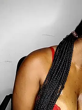 Snapshot of Sexymamibo chatting on 05-30-26, 10:26 Sexymamibo online show from 05-30-26, 10:26