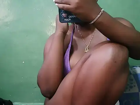 QUEEN LAYLA online show from 10-08-25, 11:45