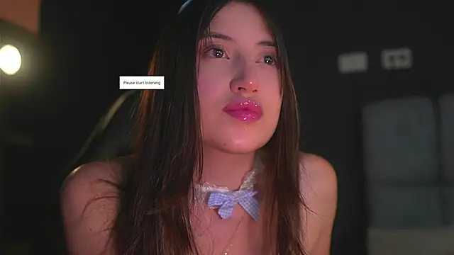 Snapshot of eimy22 chatting on 10-28-25, 11:36 eimy22 online show from 10-28-25, 11:36