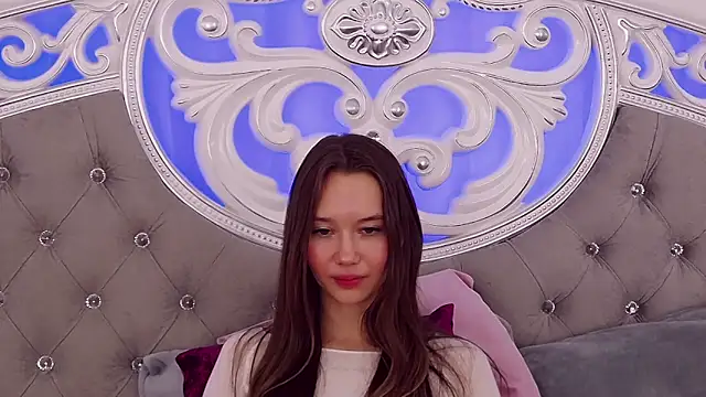 Snapshot of KateVon chatting on 02-12-25, 06:30 KateVon online show from 02-12-25, 06:30
