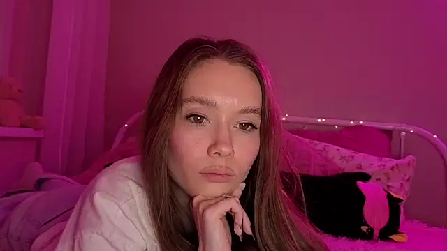 Snapshot of KateVon chatting on 10-12-25, 06:20 KateVon online show from 10-12-25, 06:20