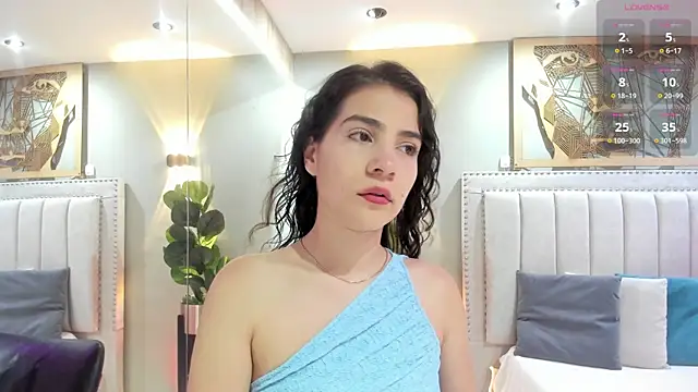 Snapshot of Miranda_doll_ chatting on 07-17-26, 12:02 Miranda doll online show from 07-17-26, 12:02