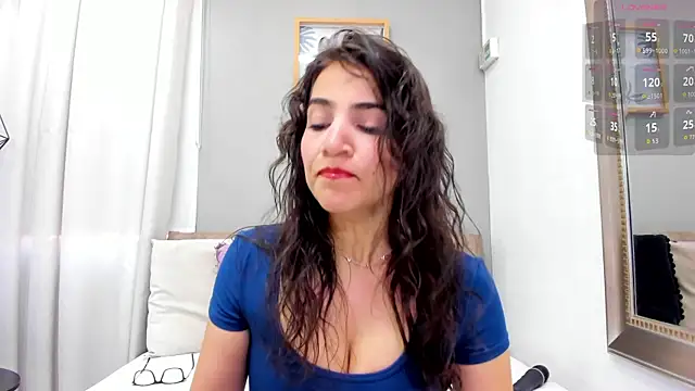 Snapshot of Miranda_doll_ chatting on 07-16-26, 01:30 Miranda doll online show from 07-16-26, 01:30