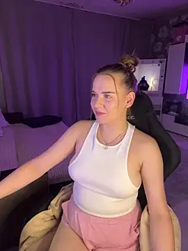 Lexi noah online show from 09-20-25, 09:42