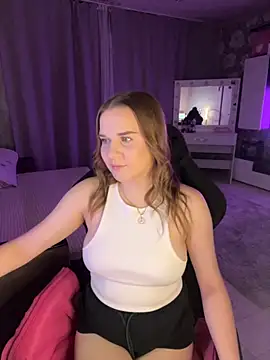 Lexi noah online show from 10-19-25, 09:17