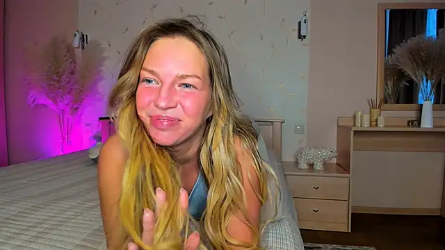 Snapshot of Jeanne_Williams chatting on 02-05-25, 05:41 Jeanne Williams online show from 02-05-25, 05:41