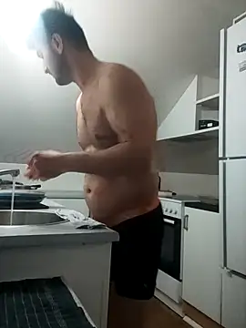 Analcholic online show from 12-05-25, 03:43