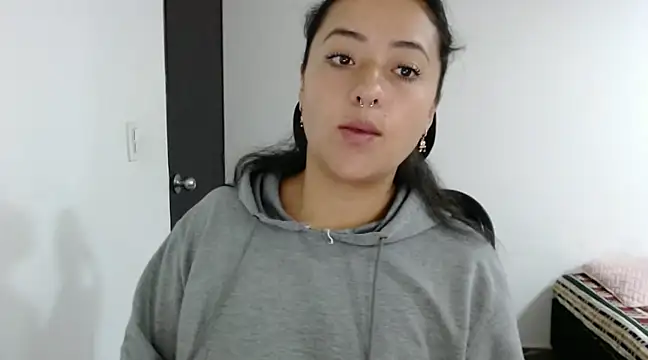 jjulietha95 online show from 01-23-25, 08:46